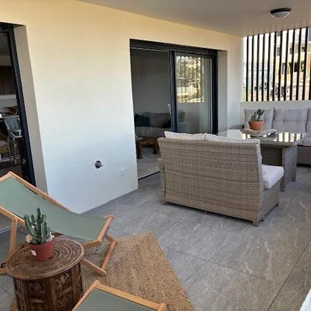 T3 A Calvi Avec Piscine Et Terrasse - Fr-1-719-26 *